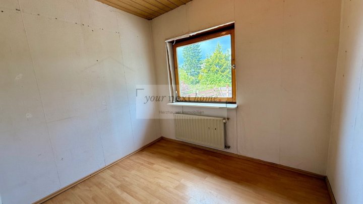 Doppelhaushälfte auf ca. 140 m² Wohnfläche mit großem Grundstück in Schiffweiler