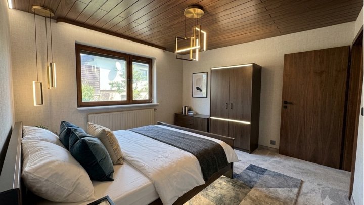 Doppelhaushälfte auf ca. 140 m² Wohnfläche mit großem Grundstück in Schiffweiler