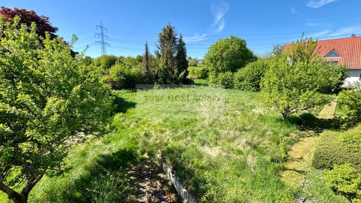 Doppelhaushälfte auf ca. 140 m² Wohnfläche mit großem Grundstück in Schiffweiler