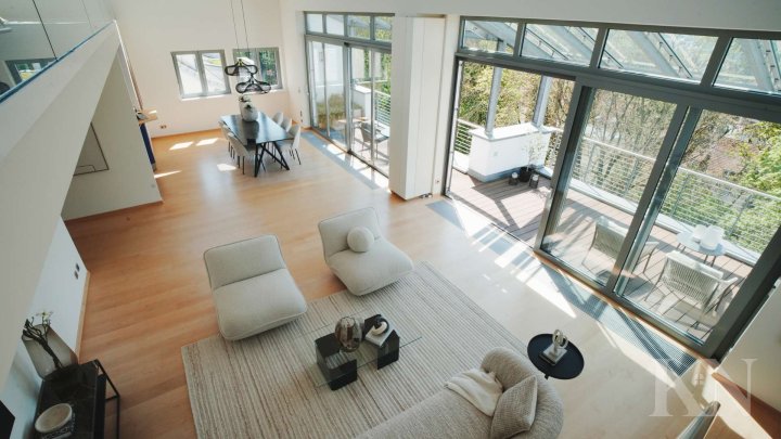 Exklusives Penthouse mit Galerie & Fernblick – Wohnen auf höchstem Niveau auf dem Triller!