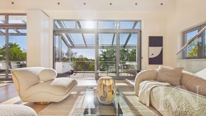 Exklusives Penthouse mit Galerie & Fernblick – Wohnen auf höchstem Niveau auf dem Triller!
