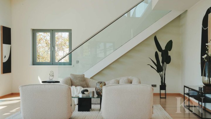 Exklusives Penthouse mit Galerie & Fernblick – Wohnen auf höchstem Niveau auf dem Triller!