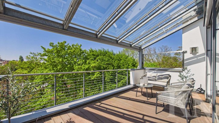 Exklusives Penthouse mit Galerie & Fernblick – Wohnen auf höchstem Niveau auf dem Triller!