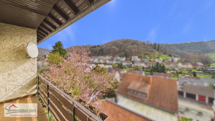 SOFORT FREI: EINFAMILIENHAUS MIT GARAGE UND EIGENEM WALDSTÜCK