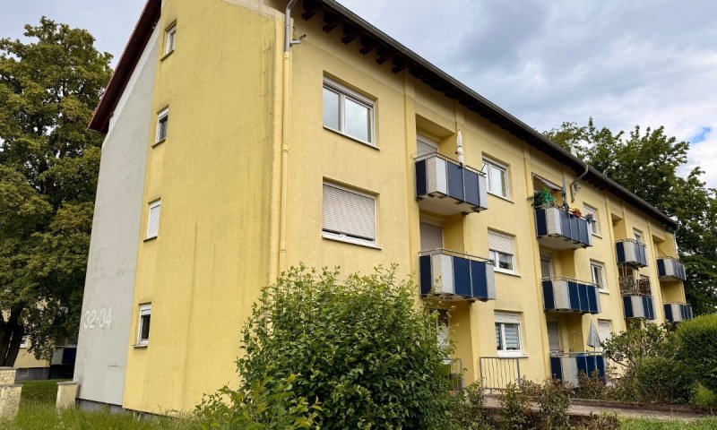 Kleine, aber feine renovierte Wohnung mit Balkon in Saarbrücken zu verkaufen