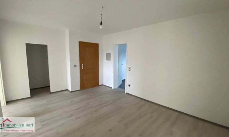 PERL: 95 M² RENOVIERTE WOHNUNG IN SEHR GUTER WOHNLAGE + GRO?ER BALKON!