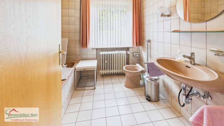 MERZIG-FITTEN: WOHNHAUS / 5 SZ / NATURNAHE LAGE / FERNSICHT