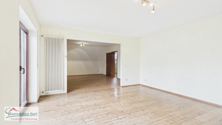 GRENZBEREICH: WOHNHAUS MIT 2 WOHNEINHEITEN IN TOP LAGE VON ORSCHOLZ