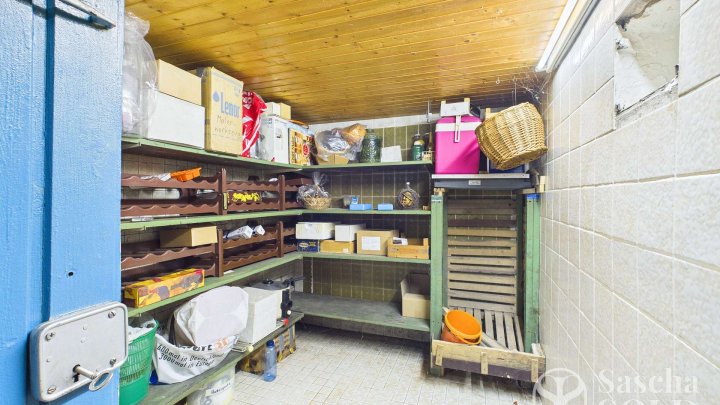 Freistehendes Einfamilienhaus mit heller Wohnatmosphäre, Gartenanlage und Garage, Dorf im Warndt