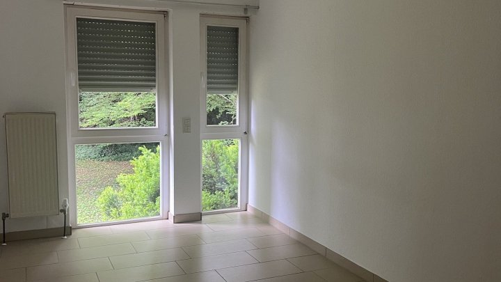 Großzügiges Wohnerlebnis im Herzen von Saarlouis - Moderne 5-Zimmer-Wohnung mit Balkon und hochwertiger Ausstattung