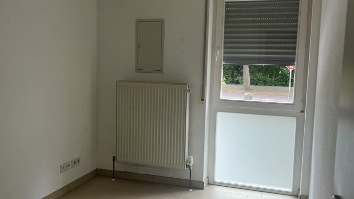 Großzügiges Wohnerlebnis im Herzen von Saarlouis - Moderne 5-Zimmer-Wohnung mit Balkon und hochwertiger Ausstattung