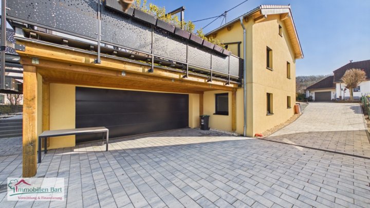 GRENZE L-REMICH: NEUWERTIGES A+ BIO-SOLARHAUS IN TOP LAGE VON PERL-BESCH