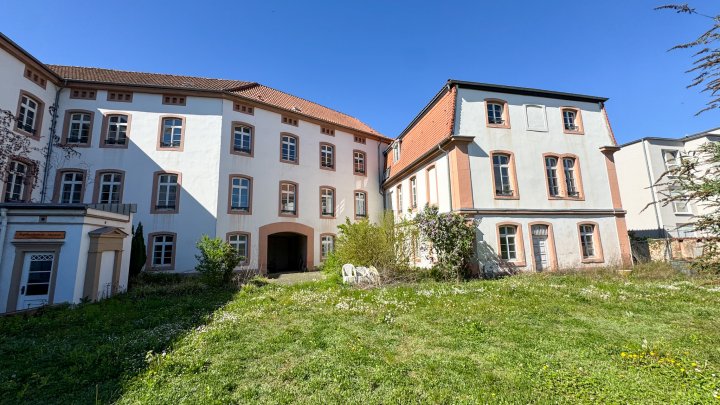 MELANCHTHONHEIM - Stattliches Baudenkmal für Projektentwickler in bester Stadtlage von Zweibrücken