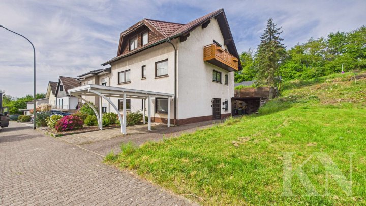Gepflegtes Einfamilienhaus mit Ausbaupotenzial in gefragter Lage