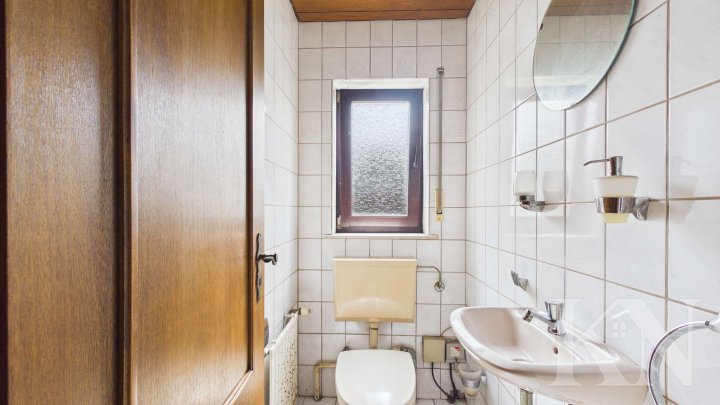 Gepflegtes Einfamilienhaus mit Ausbaupotenzial in gefragter Lage