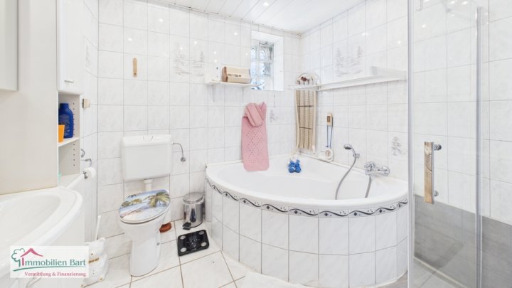 15 MIN-BIS L-REMICH/SCHENGEN: WOHNHAUS MIT GARAGE UND GARTEN