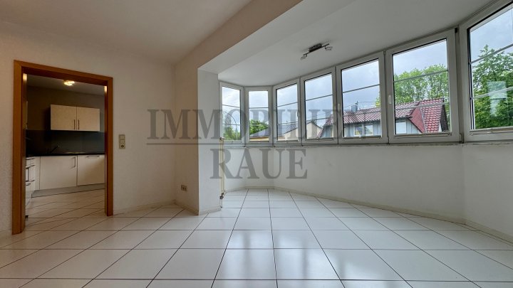 SELTENHEIT IN HERRENSOHR - EIGENTUMSWOHNUNG MIT TERRASSE, GARTENANTEIL UND GARAGE - SOFORT FREI