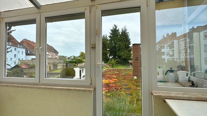 Großzügiges Haus, 410m² Gesamtfläche in ruhiger Seitenstraße von Saarbrücken-West