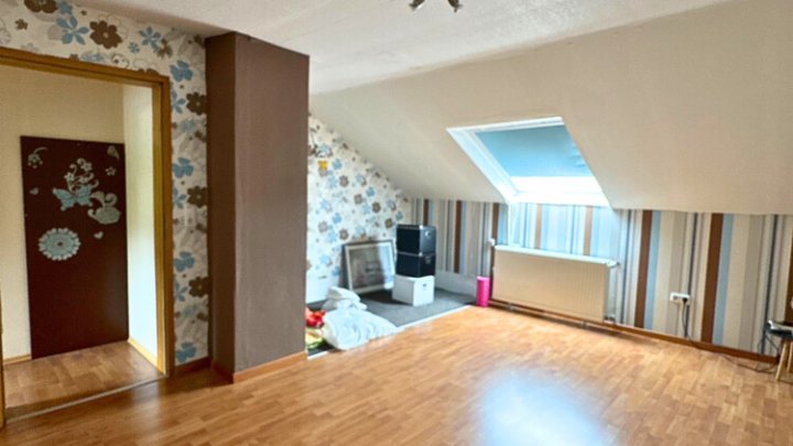 Gepflegtes 2-Familienhaus mit Garten und Terrassen, bereits Teileigentum gebildet