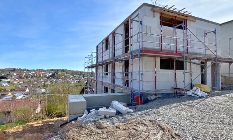 Energetisch optimierte Neubauwohnung, Etagenwohnung,  Balkon + Terrasse, provisionsfrei