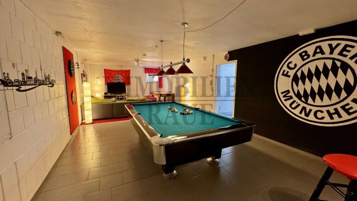 EXKLUSIVES 1 FAMILIENHAUS IN SACKGASSE MIT POOL, SAUNAHAUS UND PV-ANLAGE