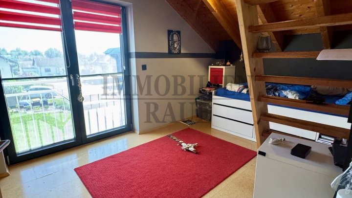 EXKLUSIVES 1 FAMILIENHAUS IN SACKGASSE MIT POOL, SAUNAHAUS UND PV-ANLAGE