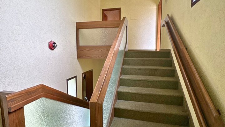 Einfamilienhaus mit ELW, tolles Grundstück mit Panoramablick über Saarbrücken