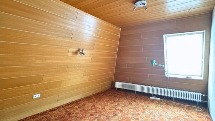 Einfamilienhaus mit ELW, tolles Grundstück mit Panoramablick über Saarbrücken