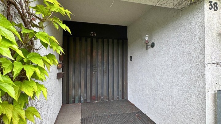 Einfamilienhaus mit ELW, tolles Grundstück mit Panoramablick über Saarbrücken
