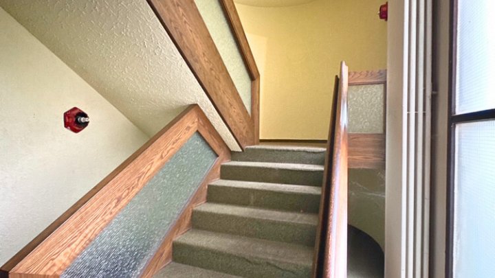 Einfamilienhaus mit ELW, tolles Grundstück mit Panoramablick über Saarbrücken