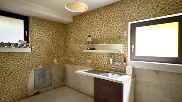 Einfamilienhaus mit ELW, tolles Grundstück mit Panoramablick über Saarbrücken