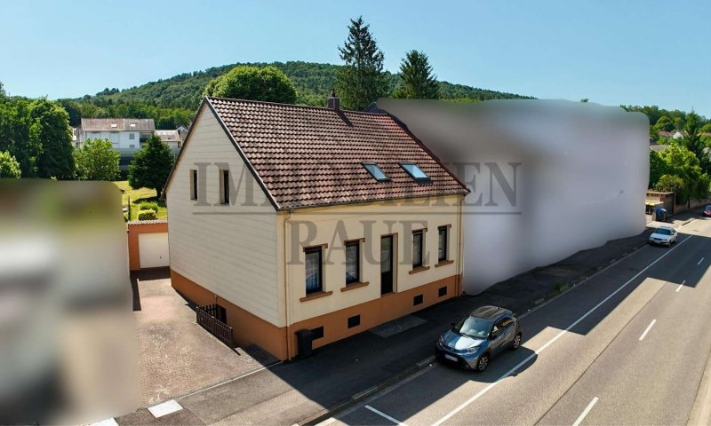 FAMILIENFREUNDLICHES UND GEPFLEGTES 1 FAMILIENHAUS MIT GROSSEM GARTEN IN RENTRICH