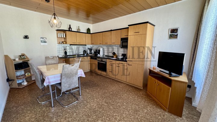 FAMILIENFREUNDLICHES UND GEPFLEGTES 1 FAMILIENHAUS MIT GROSSEM GARTEN IN RENTRICH
