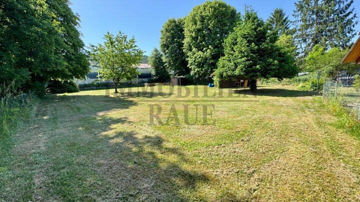 FAMILIENFREUNDLICHES UND GEPFLEGTES 1 FAMILIENHAUS MIT GROSSEM GARTEN IN RENTRICH