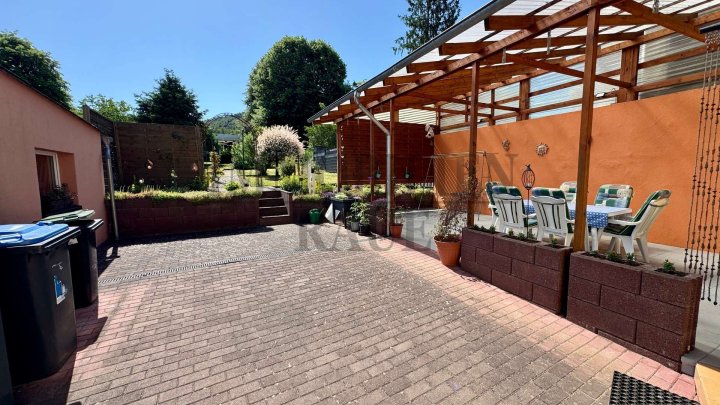 FAMILIENFREUNDLICHES UND GEPFLEGTES 1 FAMILIENHAUS MIT GROSSEM GARTEN IN RENTRICH