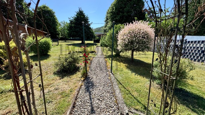 FAMILIENFREUNDLICHES UND GEPFLEGTES 1 FAMILIENHAUS MIT GROSSEM GARTEN IN RENTRICH