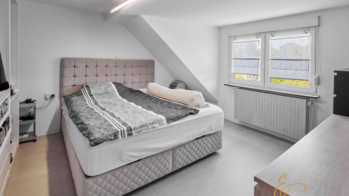 Platz für Familie, Hobby & Möglichkeiten | Haus mit Einliegerwohnung in Sulzbach