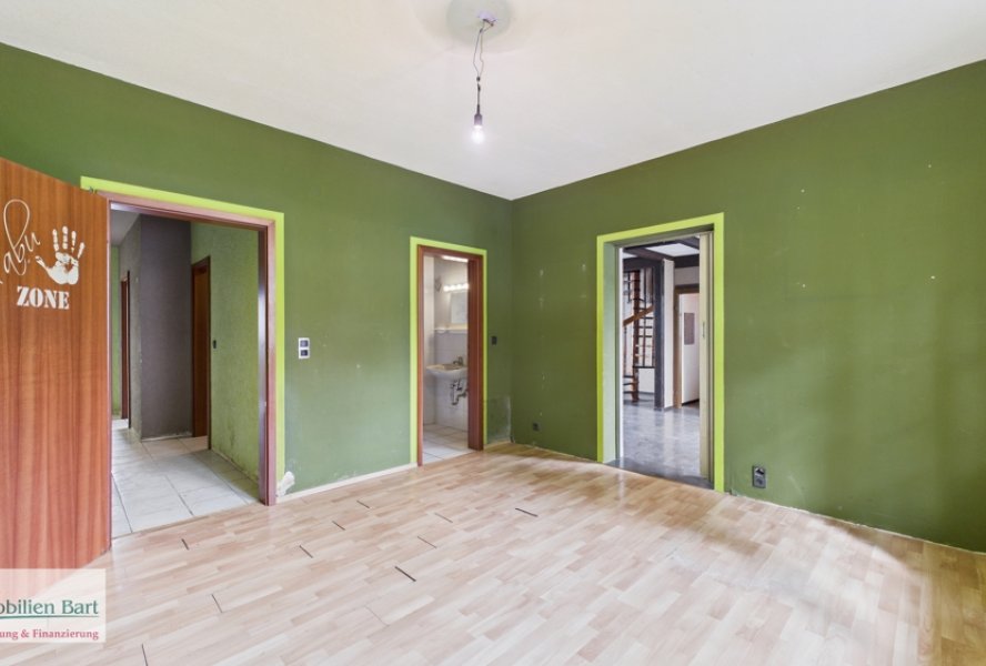Durchgangszimmer EG