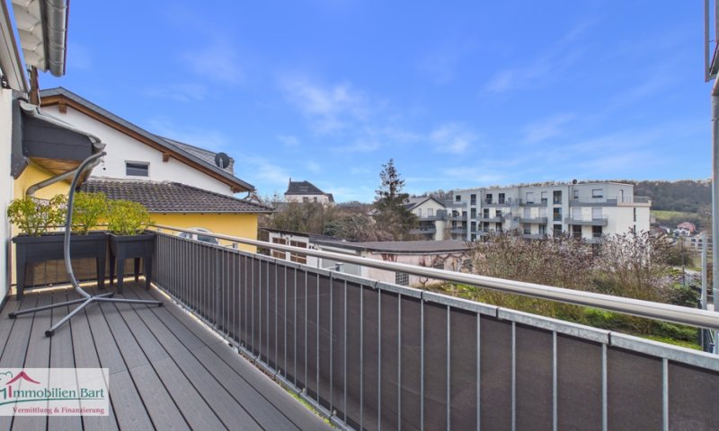 PALZEM (GRENZE LUXEMBURG): MODERNE, HELLE 120 M² WOHNUNG / 2 SCHLAFZIMMER / BALKON