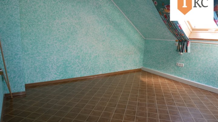 Großzügiges, gepflegtes  Doppelhaus mit großem Grundstück - Einziehen - Wohlfühlen !!