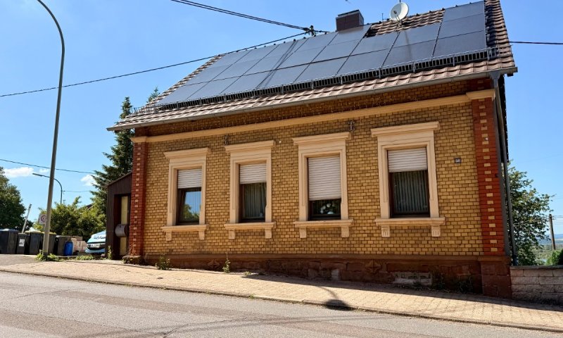 Freistehendes Einfamilienhaus in Göttelborn auf ca. 130 m² mit Garten