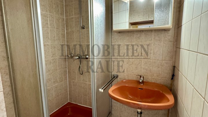 FAMILIENFREUNDLICHES 1 FAM-HAUS MIT EINLIEGERWOHNUNG IN SULZBACH - OHNE GARTEN - SOFORT FREI