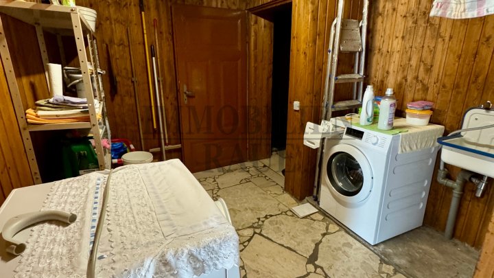 FAMILIENFREUNDLICHES 1 FAM-HAUS MIT EINLIEGERWOHNUNG IN SULZBACH - OHNE GARTEN - SOFORT FREI