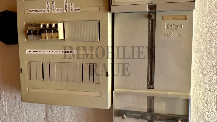 FAMILIENFREUNDLICHES 1 FAM-HAUS MIT EINLIEGERWOHNUNG IN SULZBACH - OHNE GARTEN - SOFORT FREI