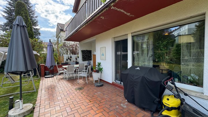 RUHIGE LAGE - Geräumige 3-ZKB Wohnung im EG mit Terrasse und Garage in ZW-City