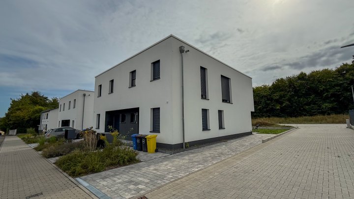 MODERNES WOHNEN - Doppelhaushälfte mit Garten in Zweibrücken zu vermieten