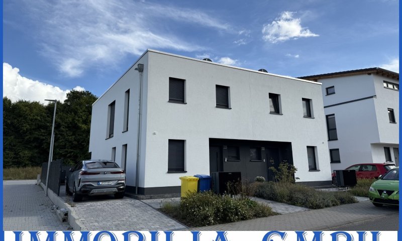 MODERNES WOHNEN - Doppelhaushälfte mit Garten in Zweibrücken zu vermieten