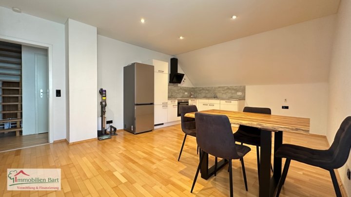 80 M² WOHNUNG MIT 2 KFZ-STELLPLÄTZEN UND GARTEN IN METTLACH-SAARHÖLZBACH!