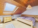 Schlafzimmer DG