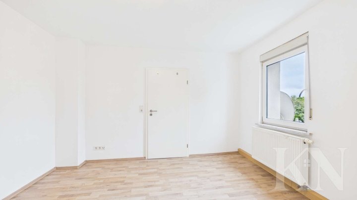 Gepflegte Doppelhaushälfte mit Garten & Ausbaupotenzial in Uchtelfangen